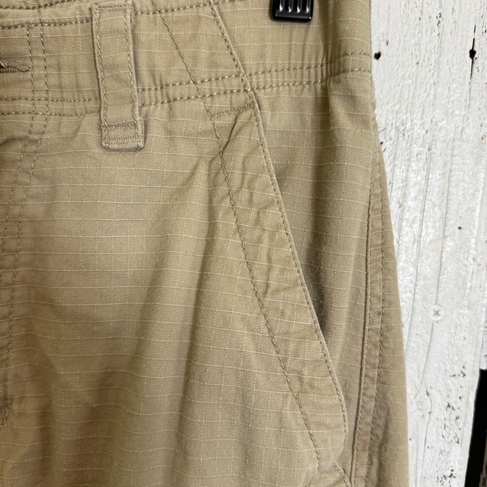 WearFirst Free Band Cargo Shorts Men's Size 30 Khaki Tan Stretch Pockets Casual - Picture 5 of 9